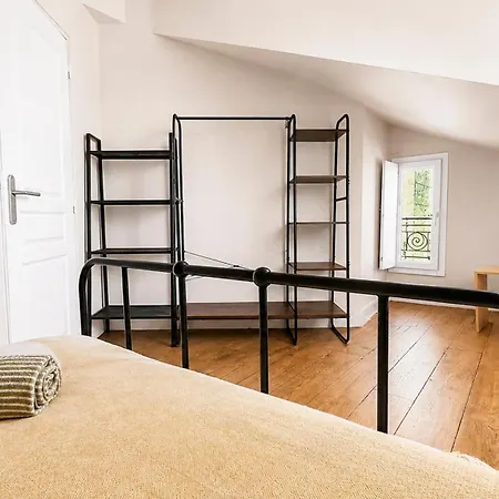 Sous Les Toits De T2 Cosy 4 Pers * Pau